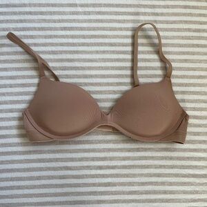 Pepper Bra 34A Zero-G Wirefree Lift Up Bra in Fawn